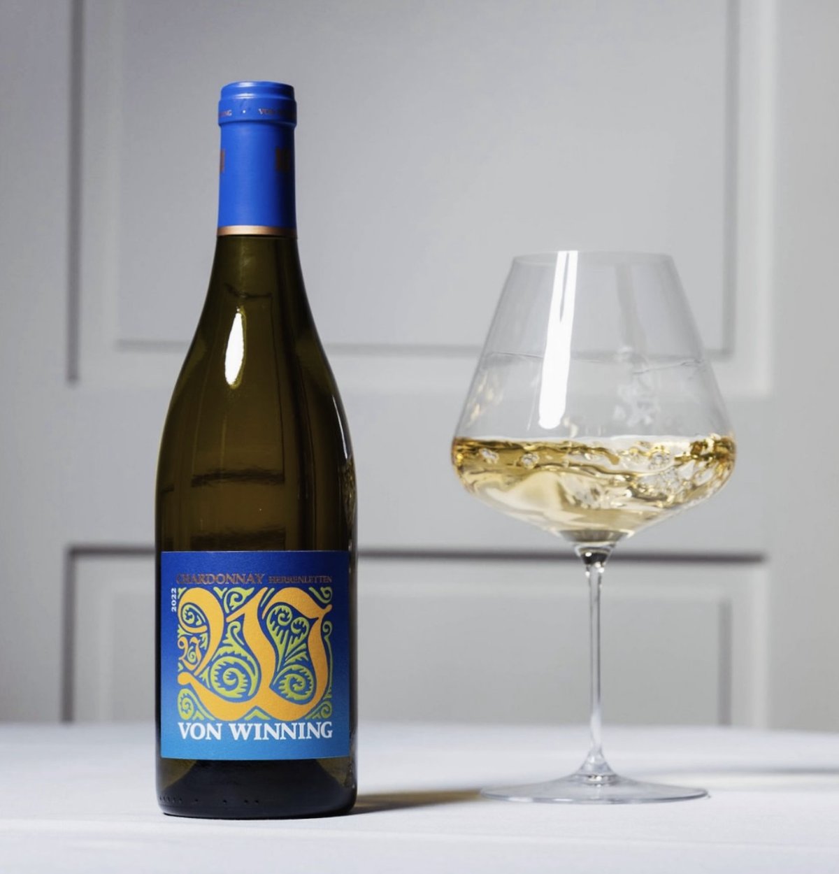 Chardonnay Herrenletten mit Glas
