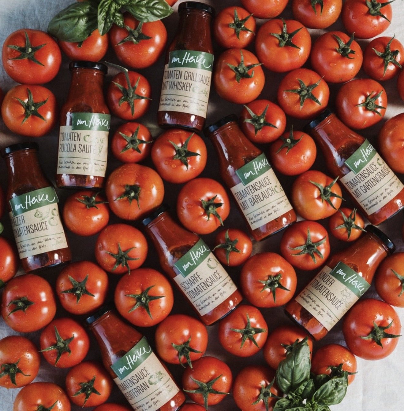Tomatensaucen von Heike auf frischen Tomaten