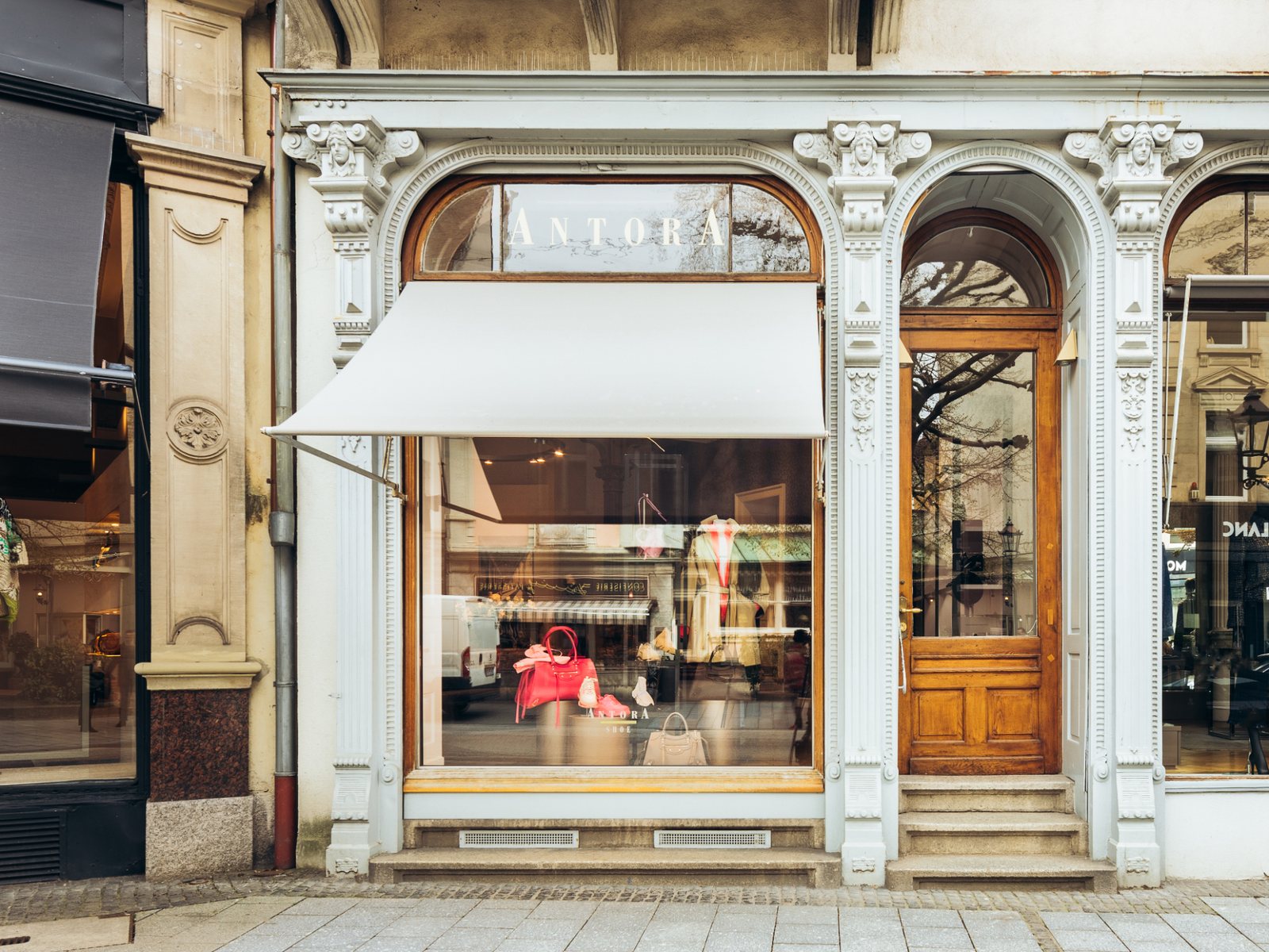Inhaberin in ihrem Store