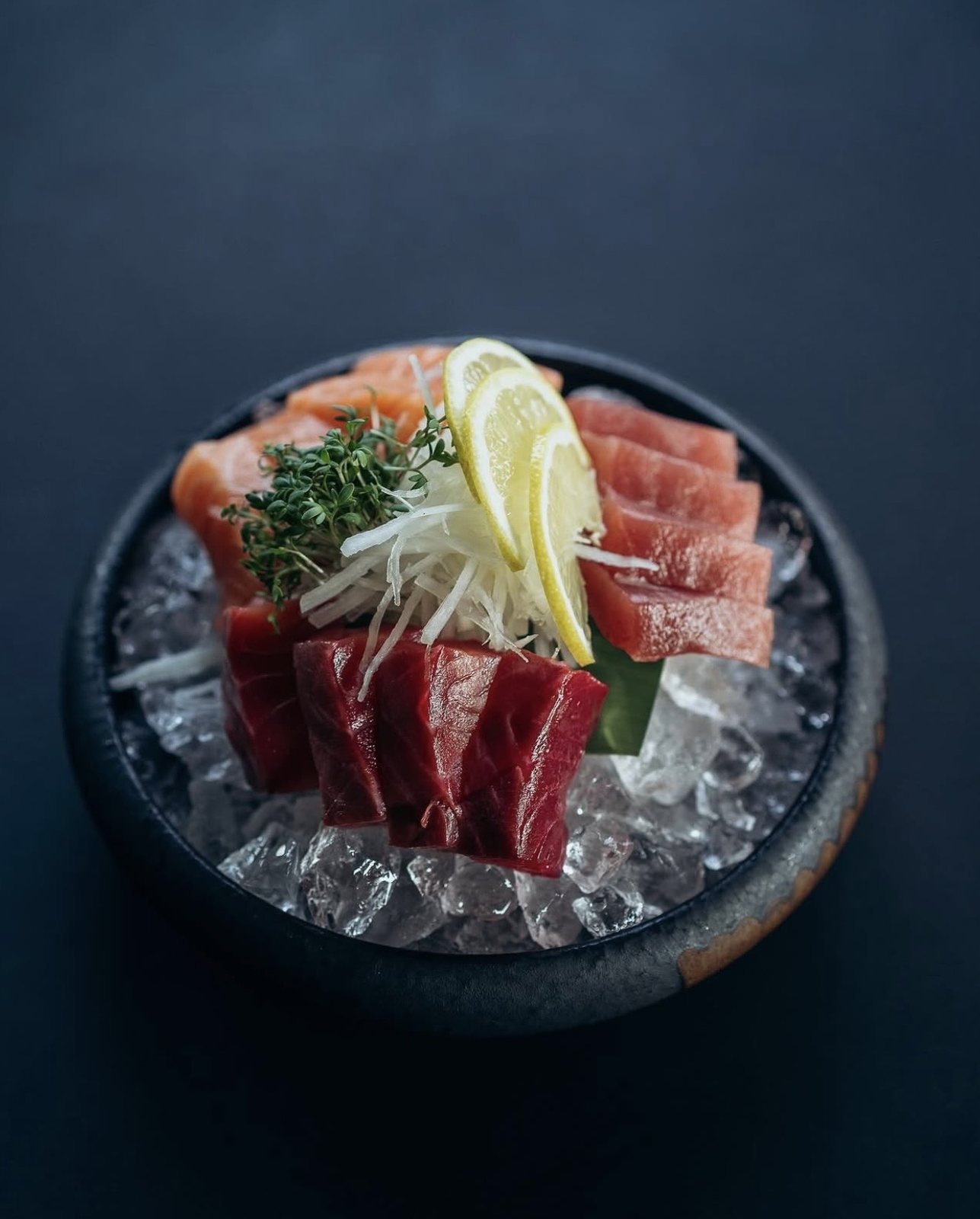 Thunfisch-Sashimi auf Eis
